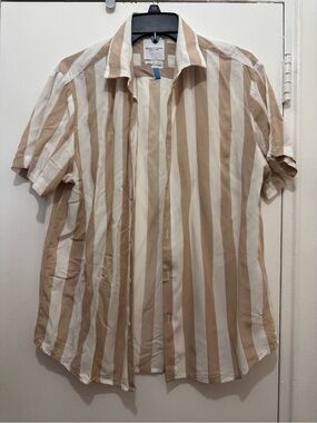 Men's Denim & Flower Rick Singh button front striped 
Shirt size M white /beige